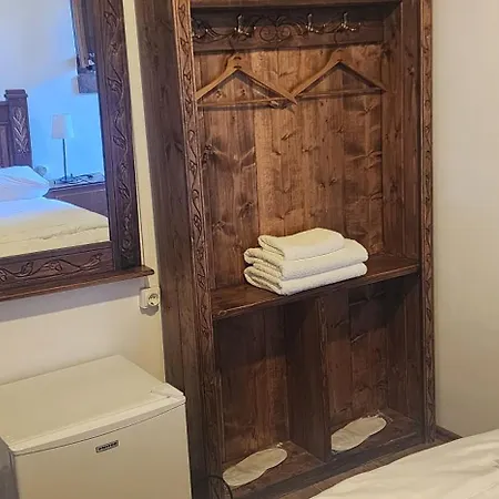 Silver Hill Pensjonat Gjirokastra