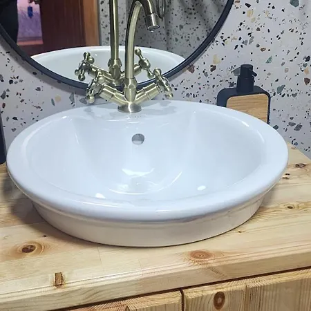 Silver Hill بيت ضيافة Gjirokastër