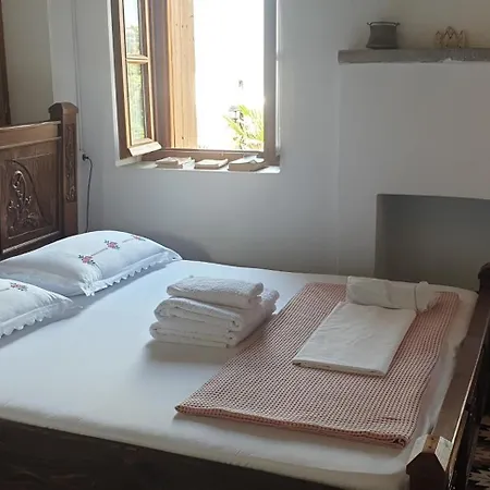 Silver Hill بيت ضيافة Gjirokastër