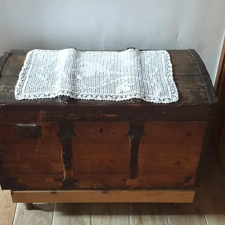 Silver Hill بيت ضيافة Gjirokastër