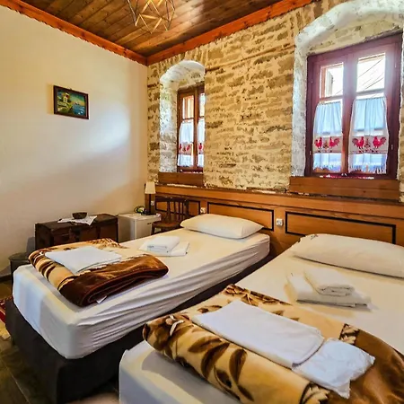 Silver Hill Vendégház Gjirokastra