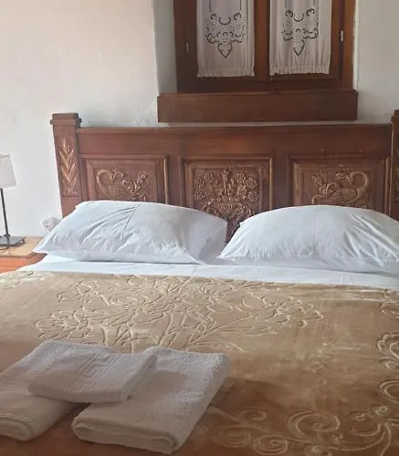 Silver Hill Pensionat Gjirokastër