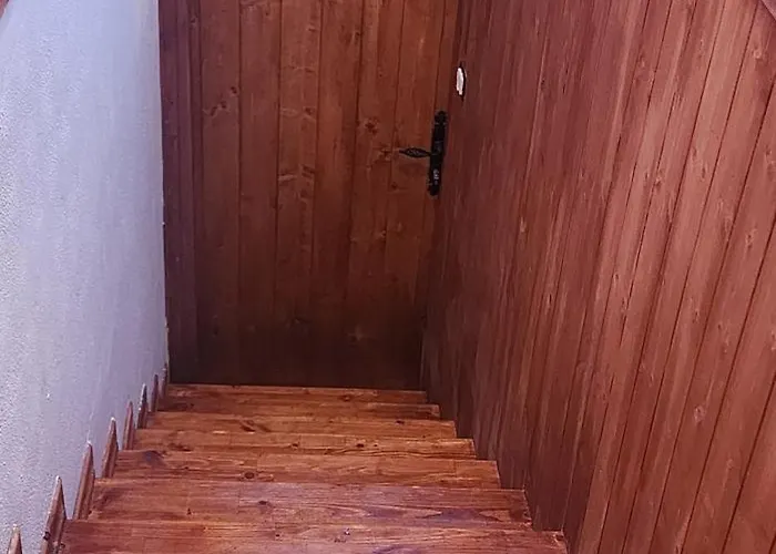 Silver Hill Pensionat Gjirokastër