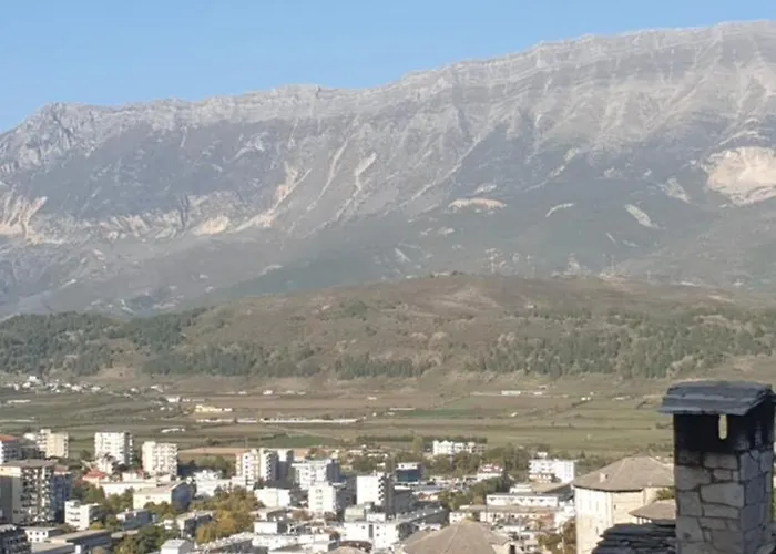 Silver Hill Pensionat Gjirokastër
