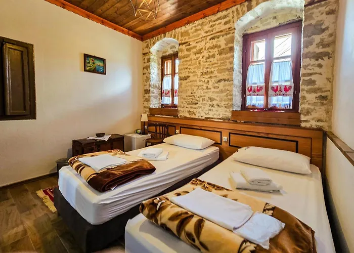 Silver Hill Pensionat Gjirokastër